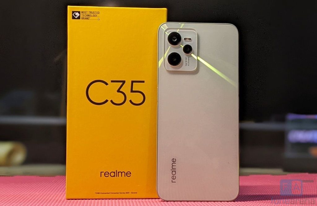 Realme C35